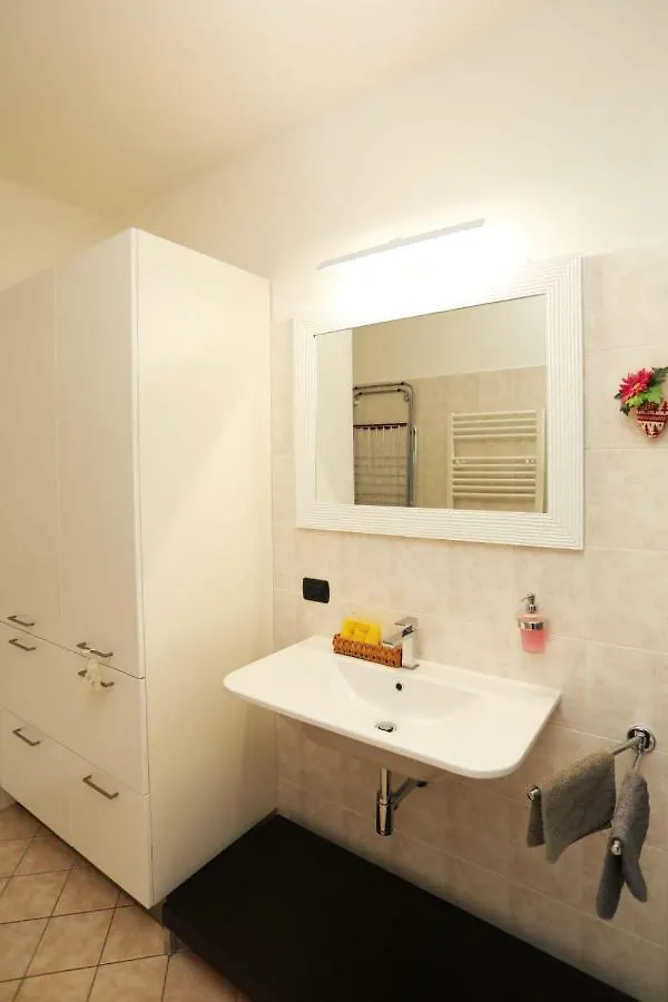 Ca' De' Mumi Apartment Luino Italy